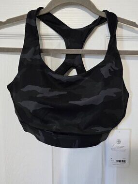 Athleta Ultimate Bra – D+ Cup – Size Medium – Grey Scale Camoprint